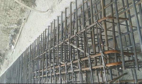 武磊西甲首秀，房屋剪力墻加固中植筋加固成中流砥柱
